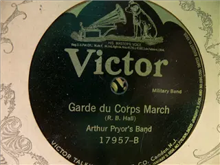 small_victor 17957 b.webp